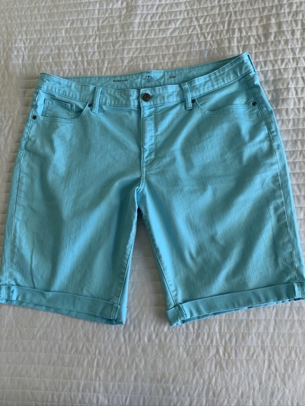St Johns Bay Size 20 Turquoise Blue Denim Blend Shorts.